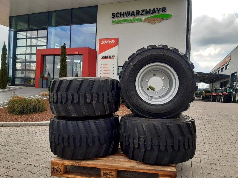 BKT 31X15.50-15 SKID