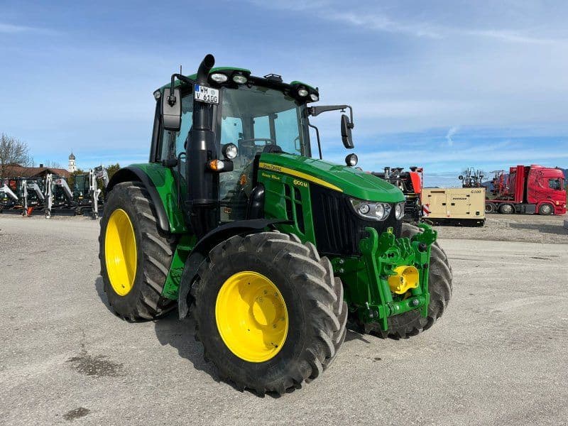 John Deere 6100M