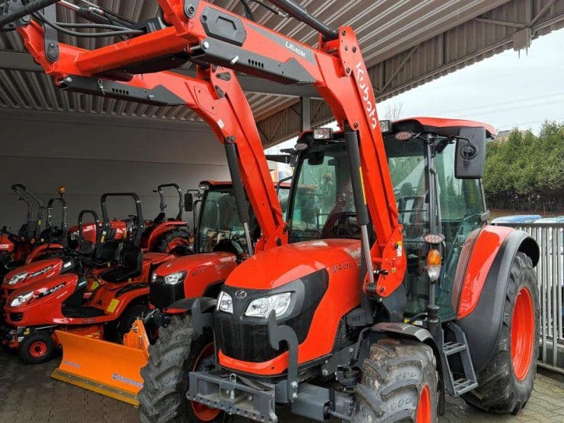 Kubota M4073 CAB 18x18