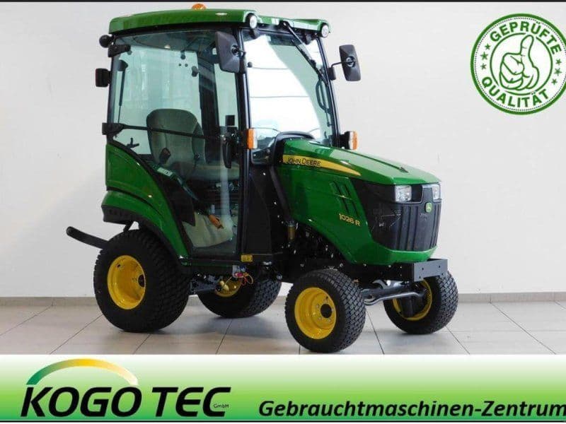 John Deere 1026R