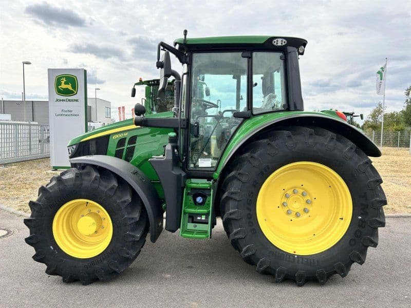 John Deere 6100M AQ+
