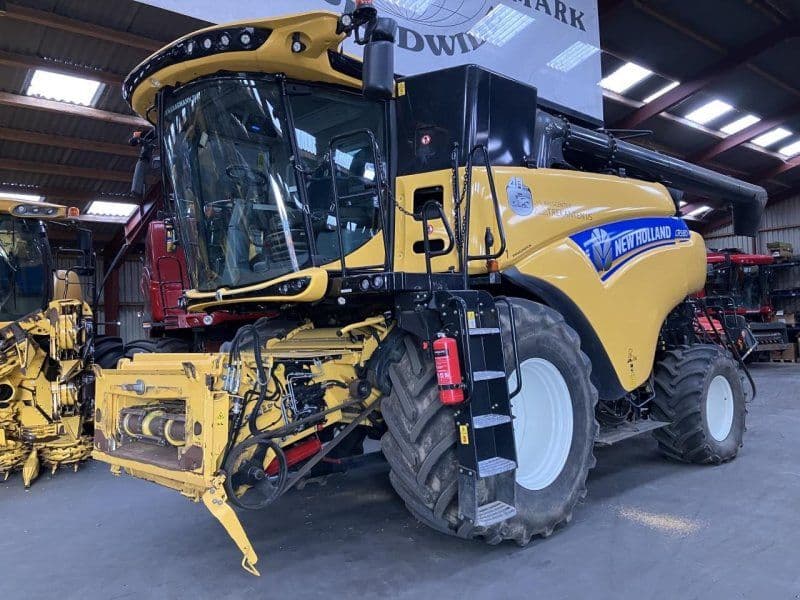 New Holland CR9.80