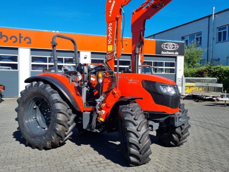 Kubota M4-063 RS