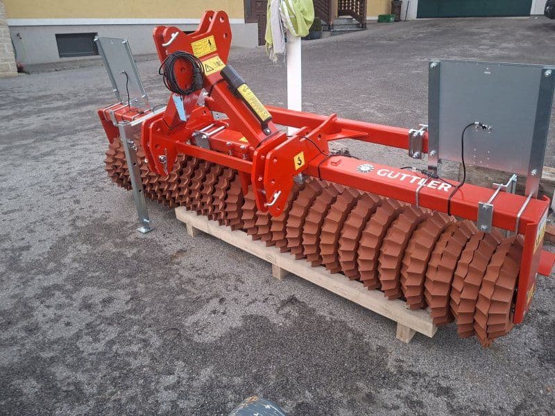 Güttler Matador 30 mit Dreipunkt