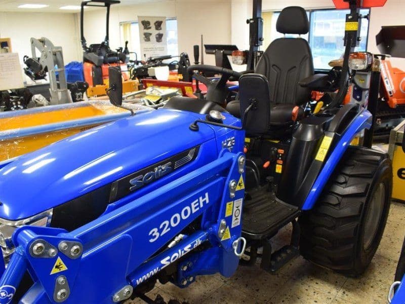 Solis H26 HST Industri dæk, frontlæsser, siloklo, std.skovl, pallegaff