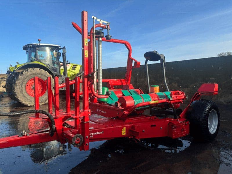 Kverneland ENRUBANNEUSE 7740 S