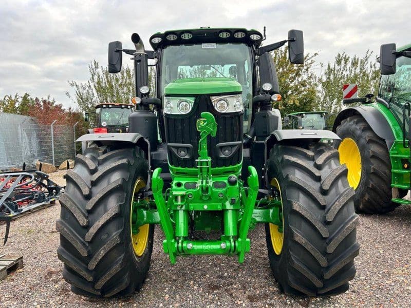 John Deere 6R 250