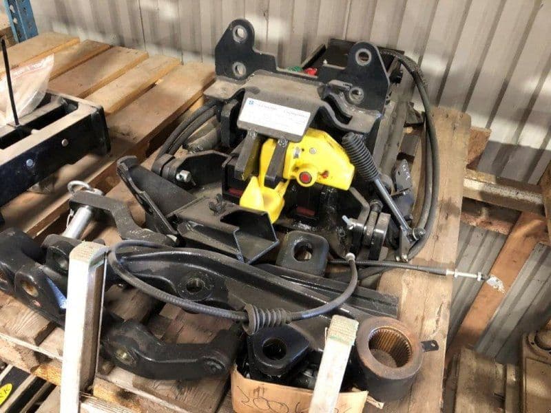 New Holland T6.180 Electro Command Hitch m. liftarme