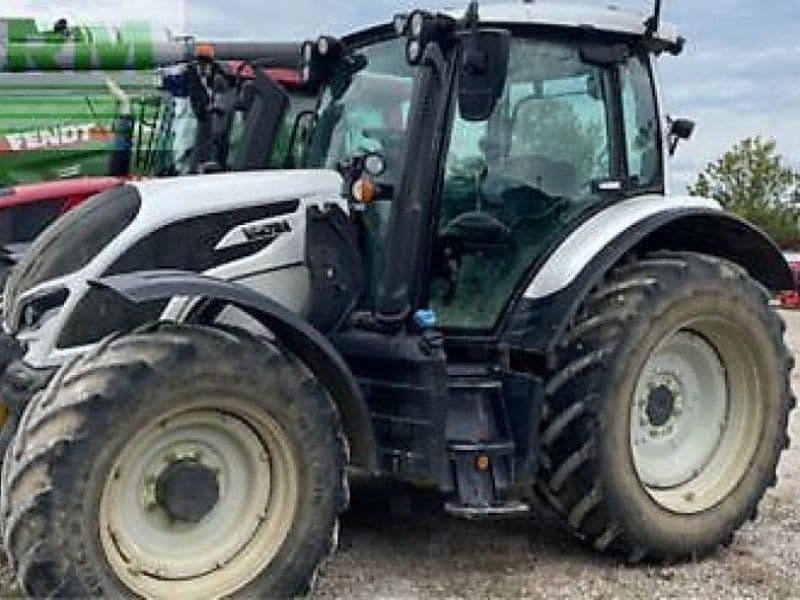 Valtra n135d