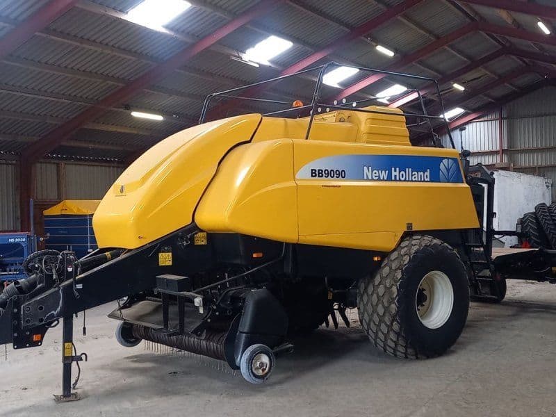 New Holland BB9090