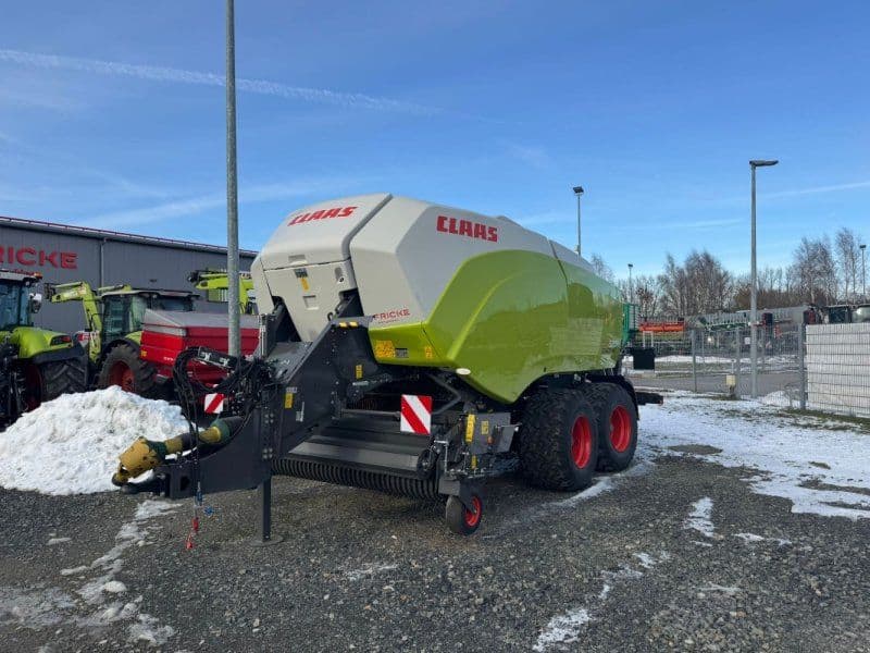 Claas Quadrant 5200 Evolution FC Tandem