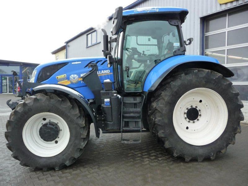 New Holland T7.270 AC F-Lader