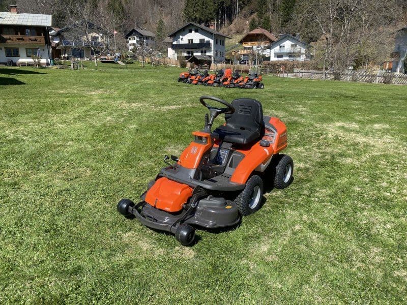 Husqvarna Rider R 216T AWD