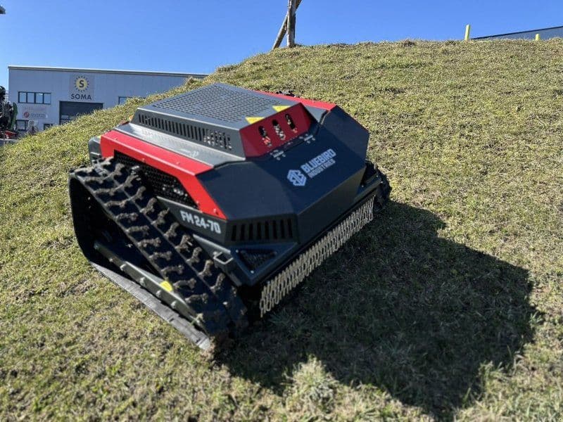 Bluebird FM24-70 Raupenmulcher mit Funk