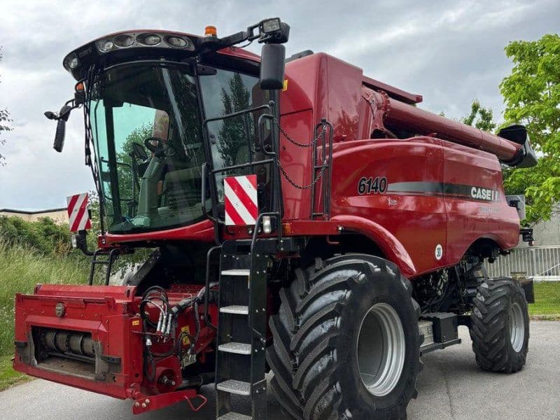 Case IH Axial Flow 6140