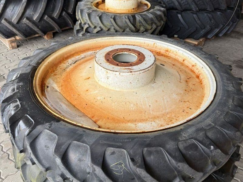 Trelleborg und Alliance Pffelgereifen