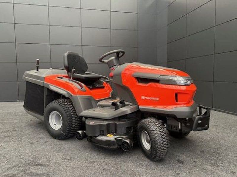 Husqvarna Rasen TC220T 108cm Schnittbreite 19,6PS