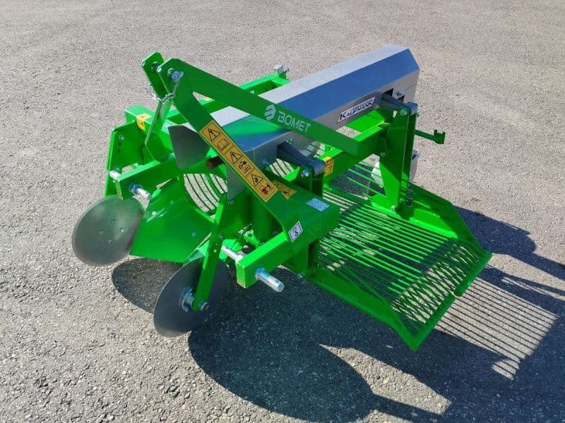 Bomet  M055 Kartoffelroder mit Seitenauswurf