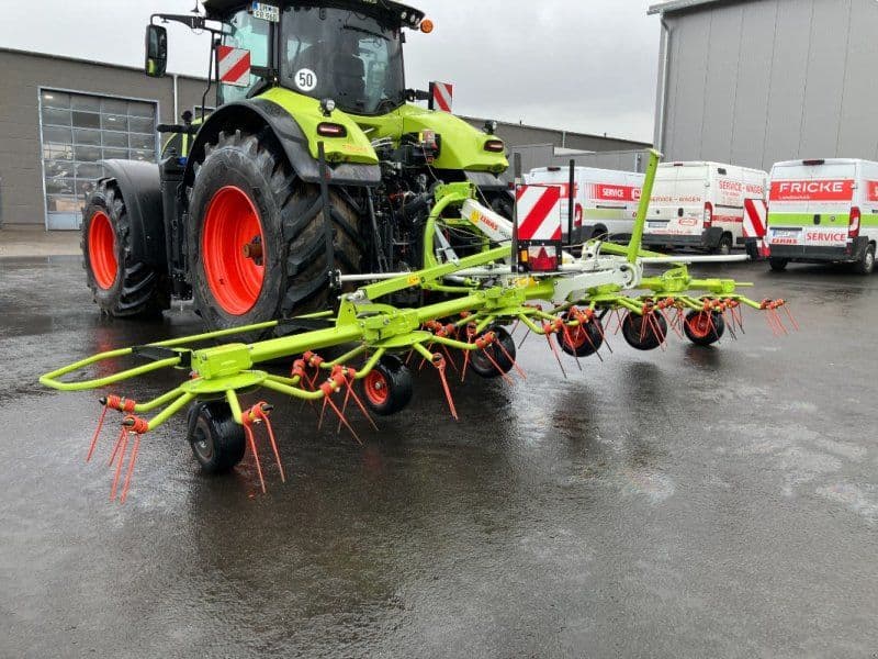 Claas Volto 700