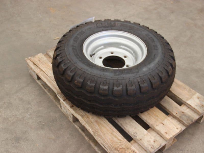 BKT 11.5/80-15,3 AW 702