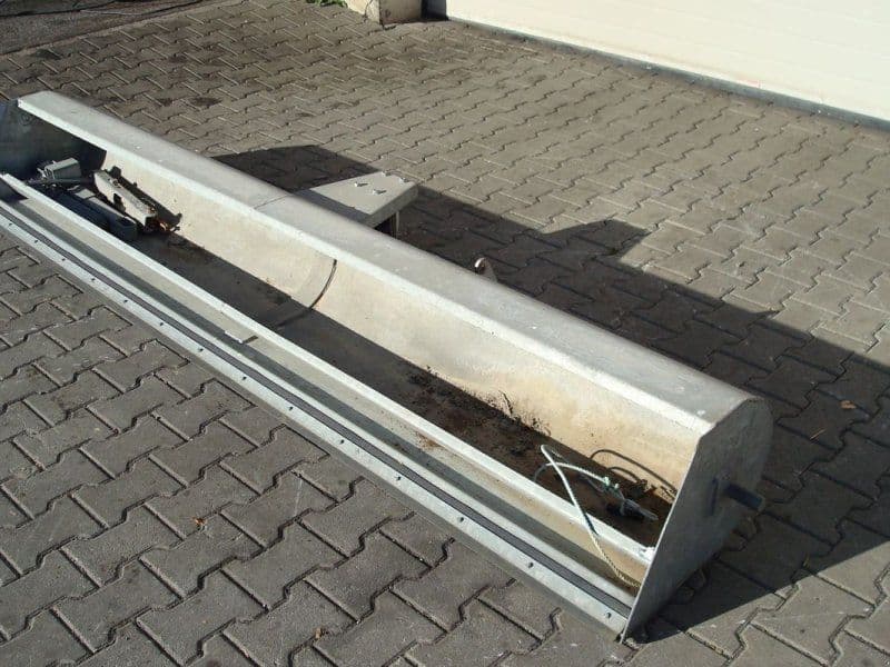 Fliegel Schmutzbehälter