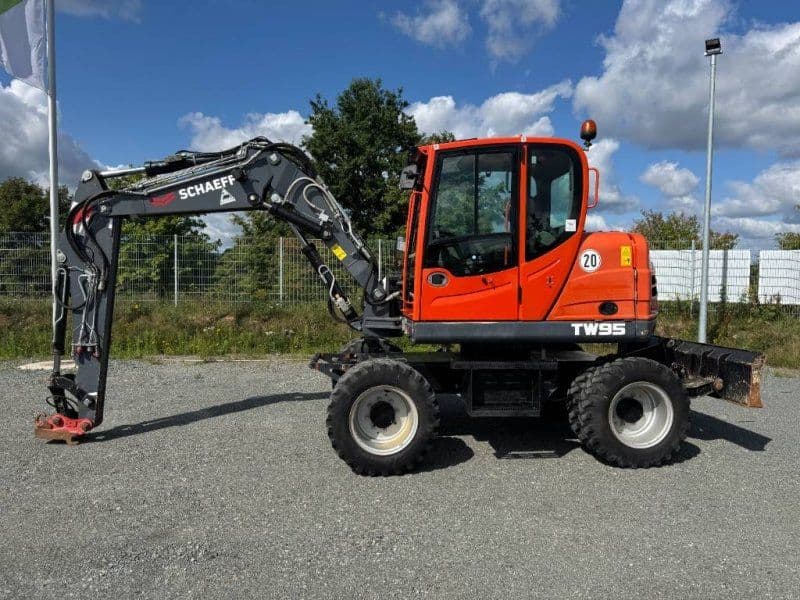 Yanmar / Schaeff TW95