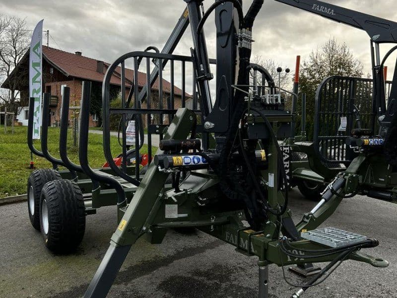 Farma T9F mit C 6,7m G3 Kran