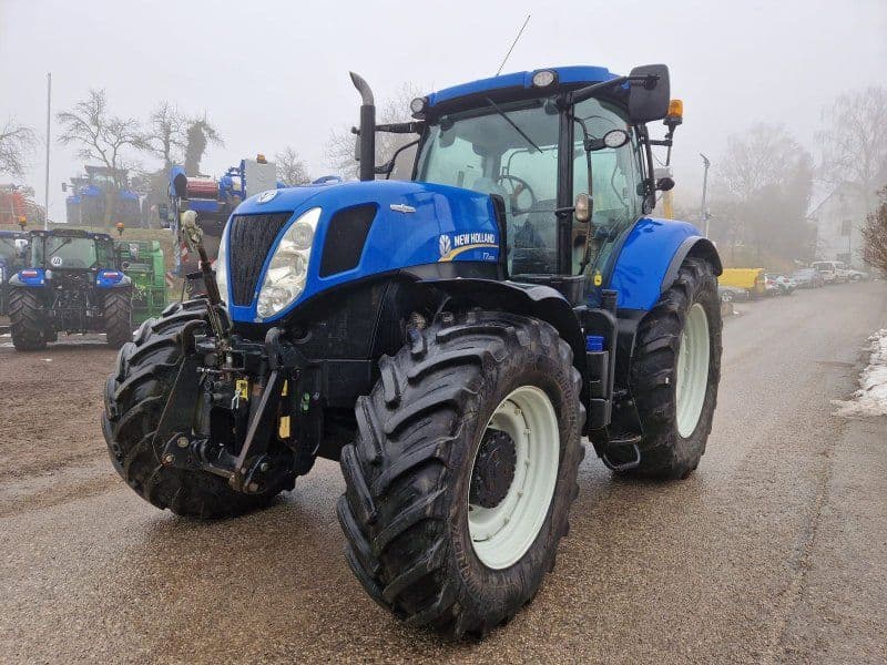 New Holland T7.220