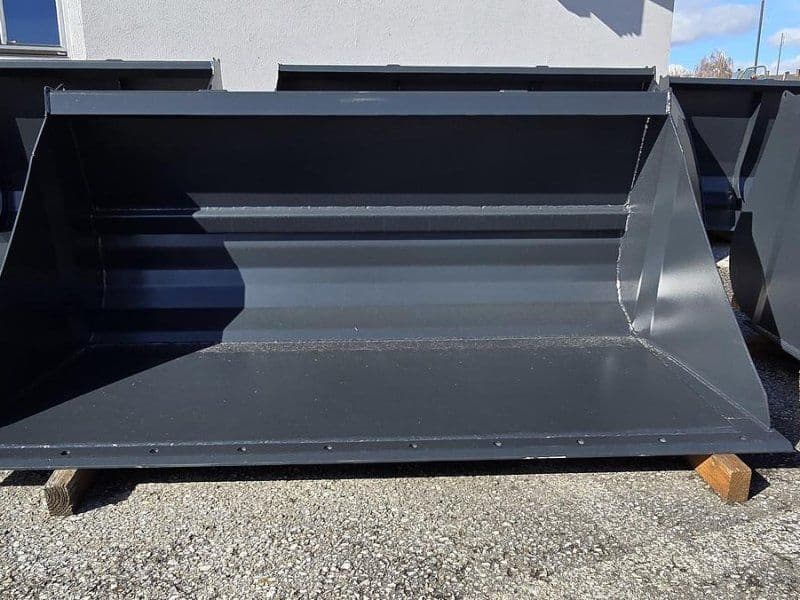 Big Dutchman SUN mit Liebherr 509 nahme