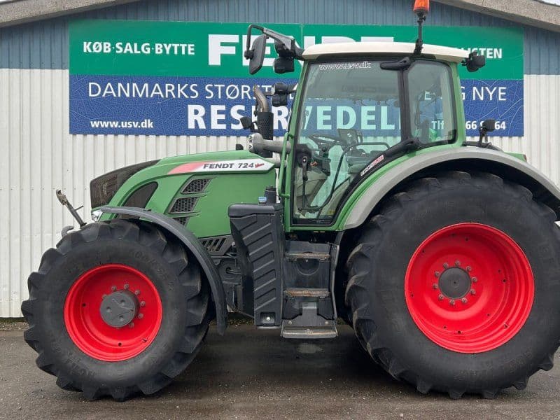 Fendt 724 Vario S4 Profi Plus
