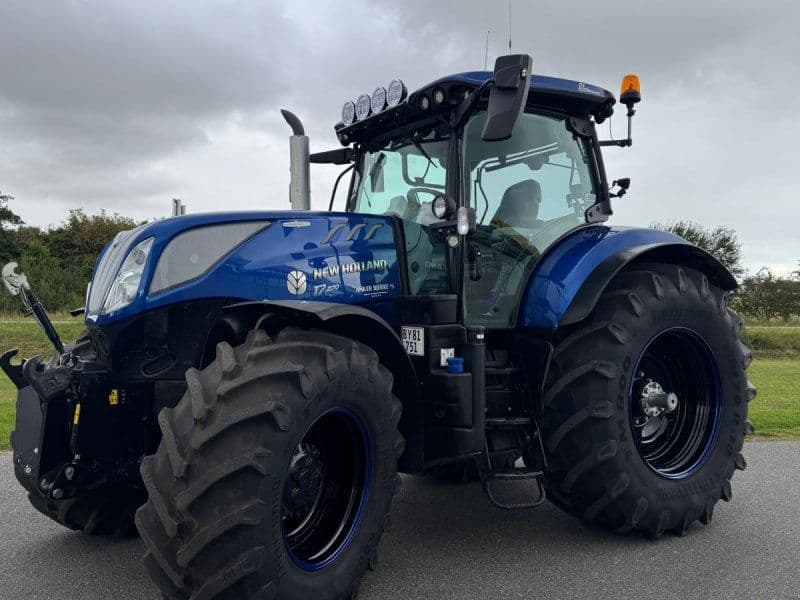 New Holland T7.270 AC BLUEPOWER