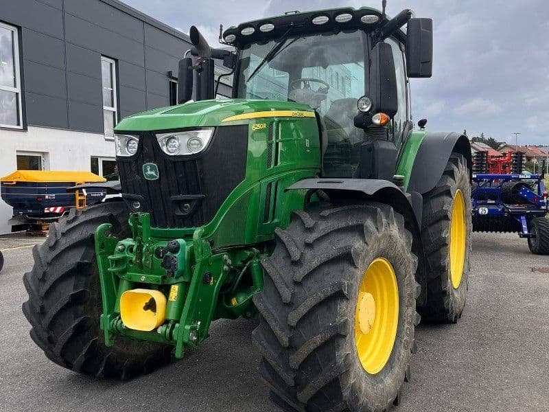 John Deere 6250R