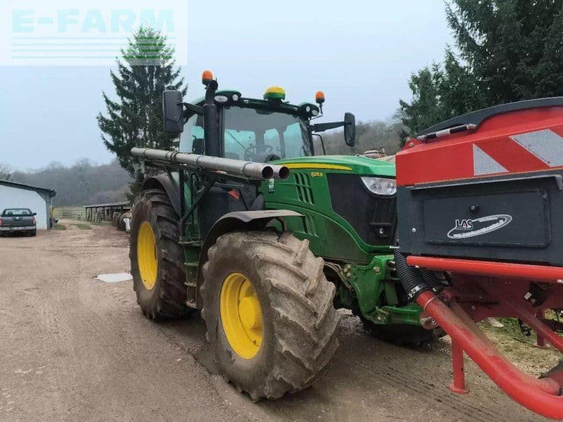 John Deere 6215r
