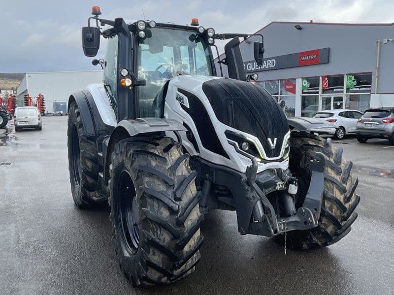 Valtra T215 A