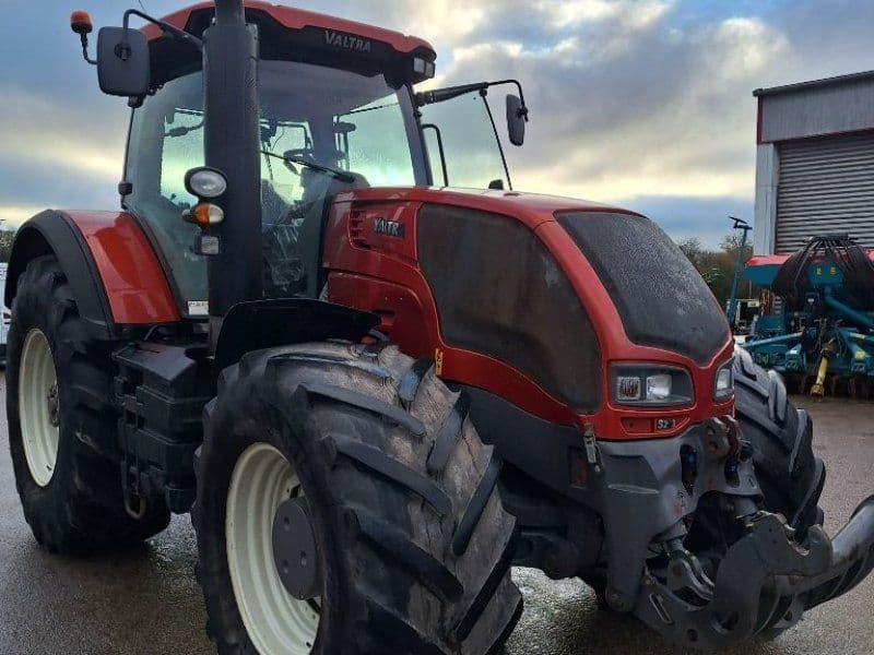 Valtra S233