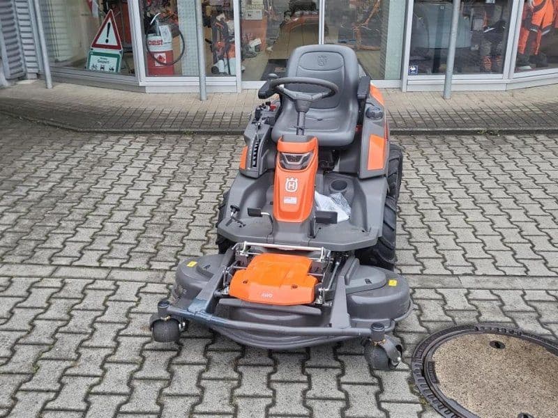 Husqvarna Rider R420TSX AWD