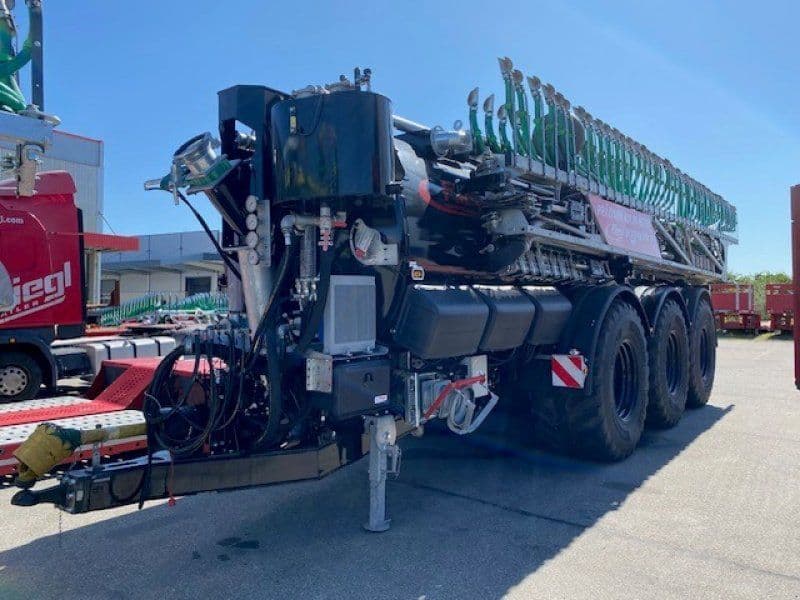 Fliegl PFW 27500l Individual Tridem