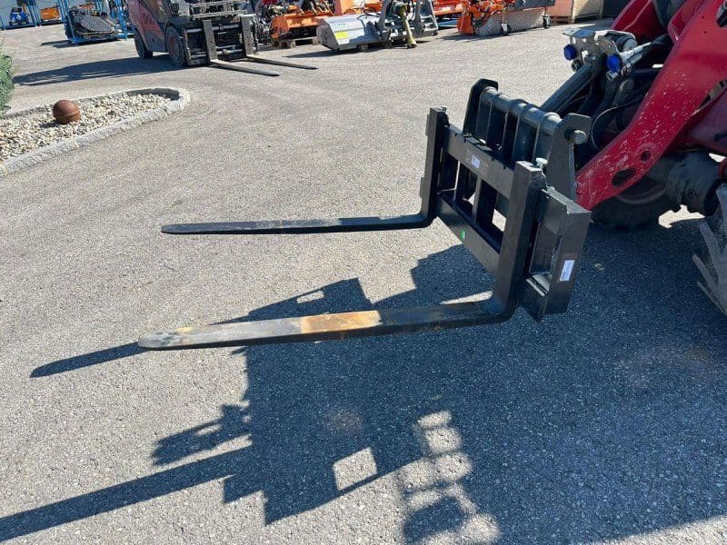Stekro Palettengabel 2,5to Profil 80 Weidemann-Aufnahme