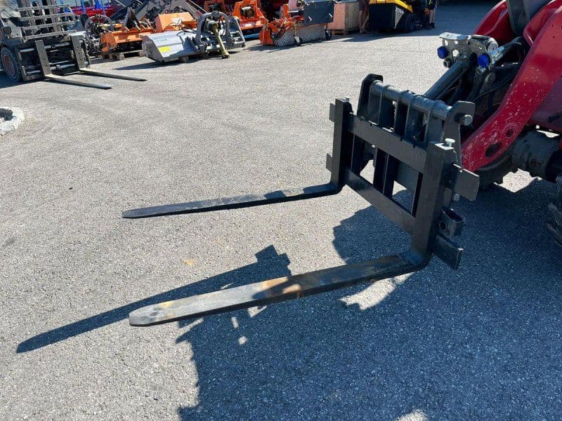 Stekro Palettengabel 2,5to Weidemann-Aufnahme