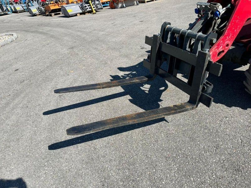 Stekro Palettengabel 2,0to Weidemann-Aufnahme