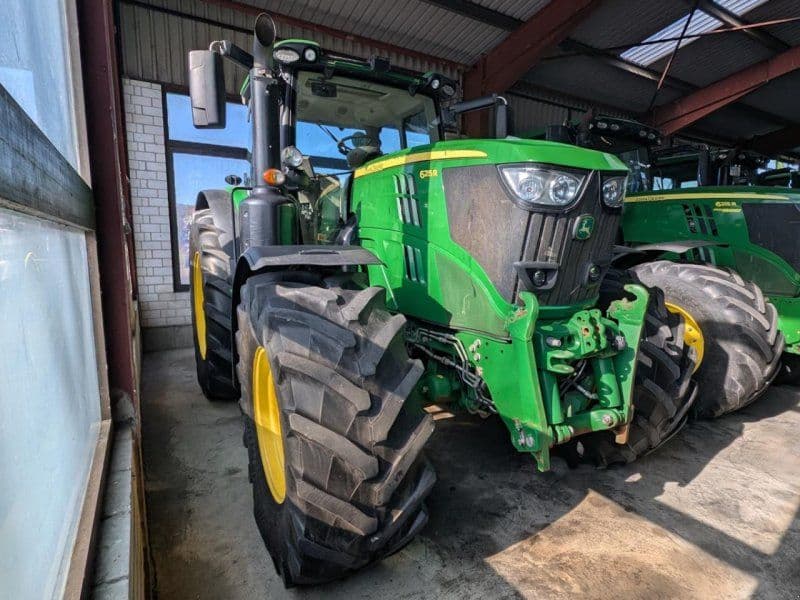 John Deere 6215R  AP50