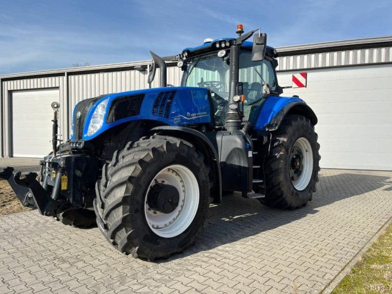 New Holland T8 435
