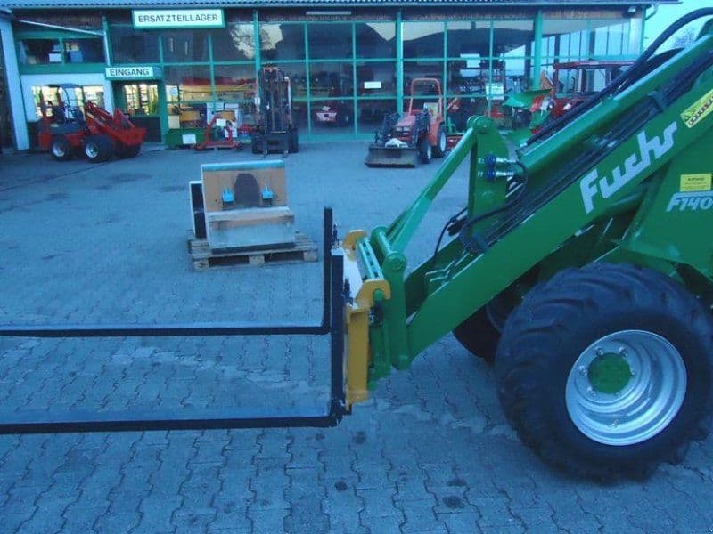 Dominator Palettengabel mit 200 cm Zinkenlänge 2,5 to