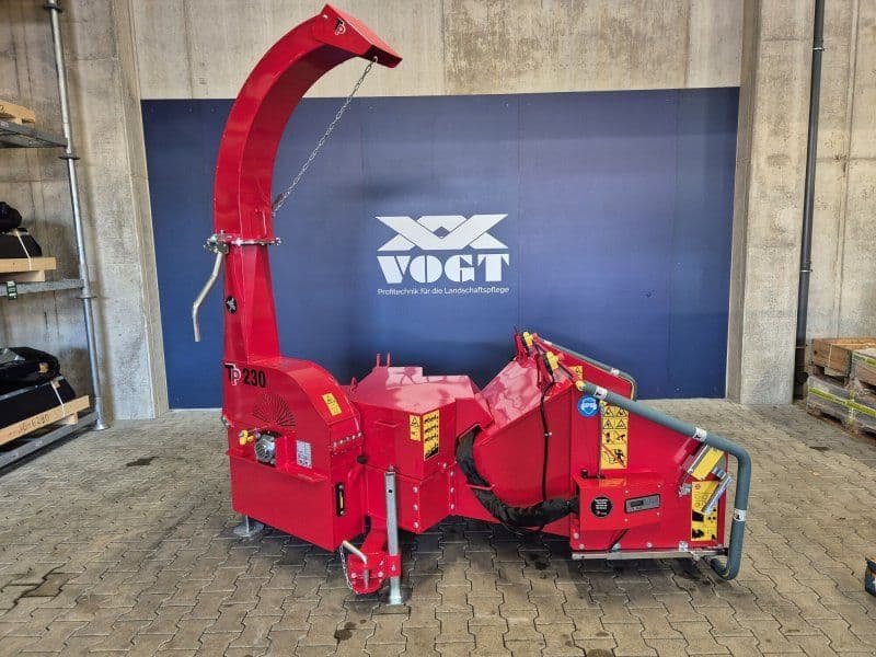 TP 230 PTO Holzhacker mit seitlichem Einzug für Traktor-Lagergerät-