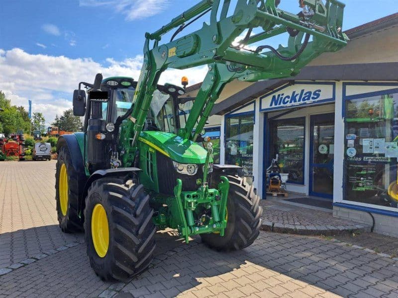 John Deere 6120M