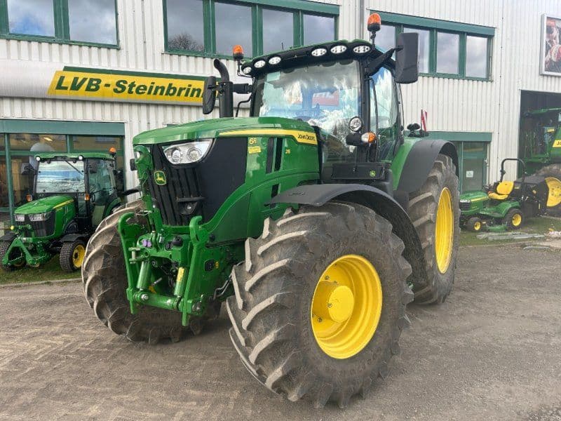 John Deere 6R215