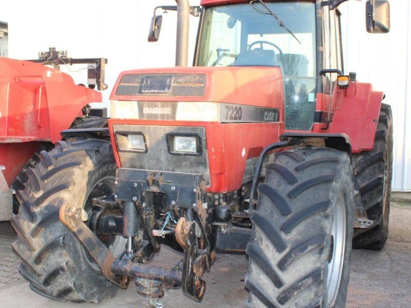 Case IH Magnum 7220