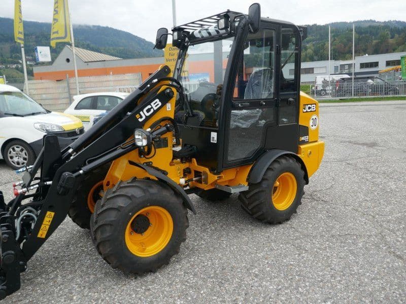 JCB 403 Agri