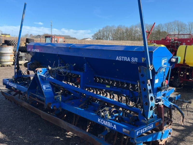 Fiona 4 m. astra