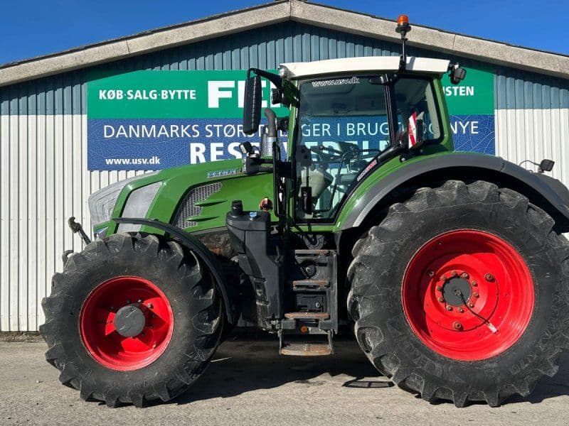 Fendt 828 Vario S4 Profi Plus Med Front PTO + VarioGrip